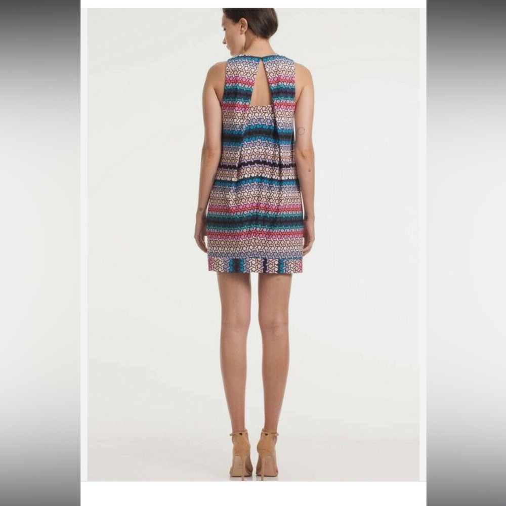 Trina Turk Macee Geometric Dress. Size 2 - Picture 10 of 12